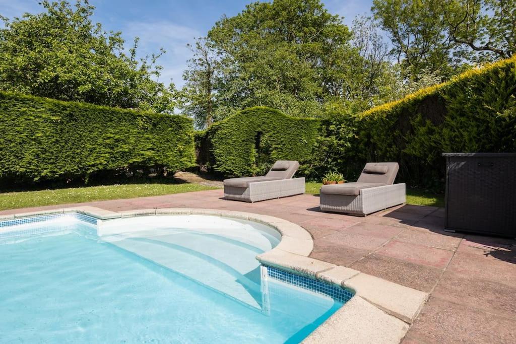 Willa Plas Newydd With Swimming Pool, Fire Pit, And Log Fires Rhiw Zewnętrze zdjęcie